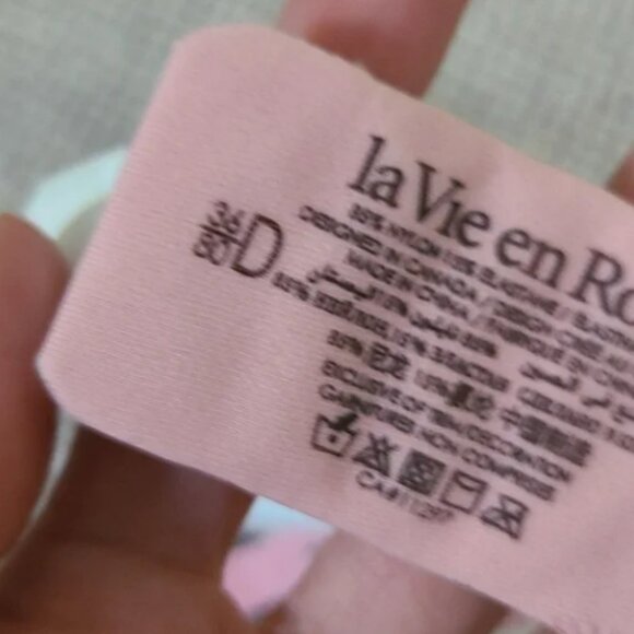 La Vie En Rose Wireless Bra 36D - Picture 3 of 3